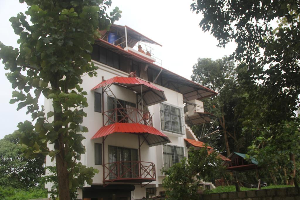 Pearl Spot Bed & Breakfast Nedumbassery Exterior photo