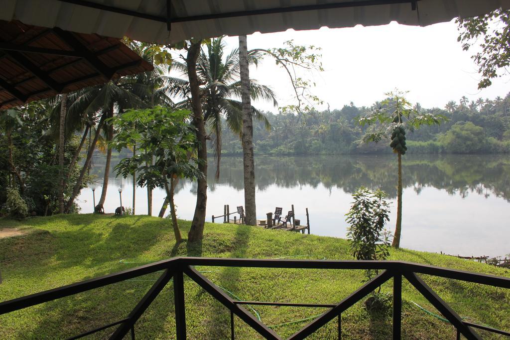 Pearl Spot Bed & Breakfast Nedumbassery Exterior photo