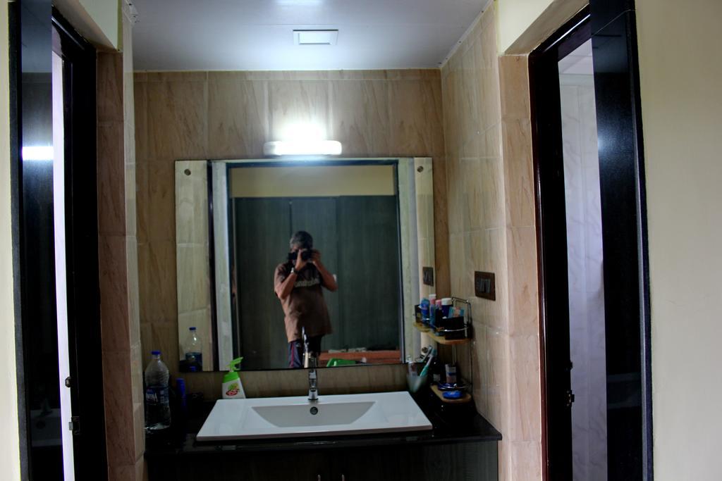 Pearl Spot Bed & Breakfast Nedumbassery Room photo