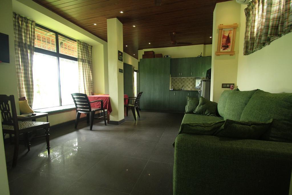 Pearl Spot Bed & Breakfast Nedumbassery Exterior photo